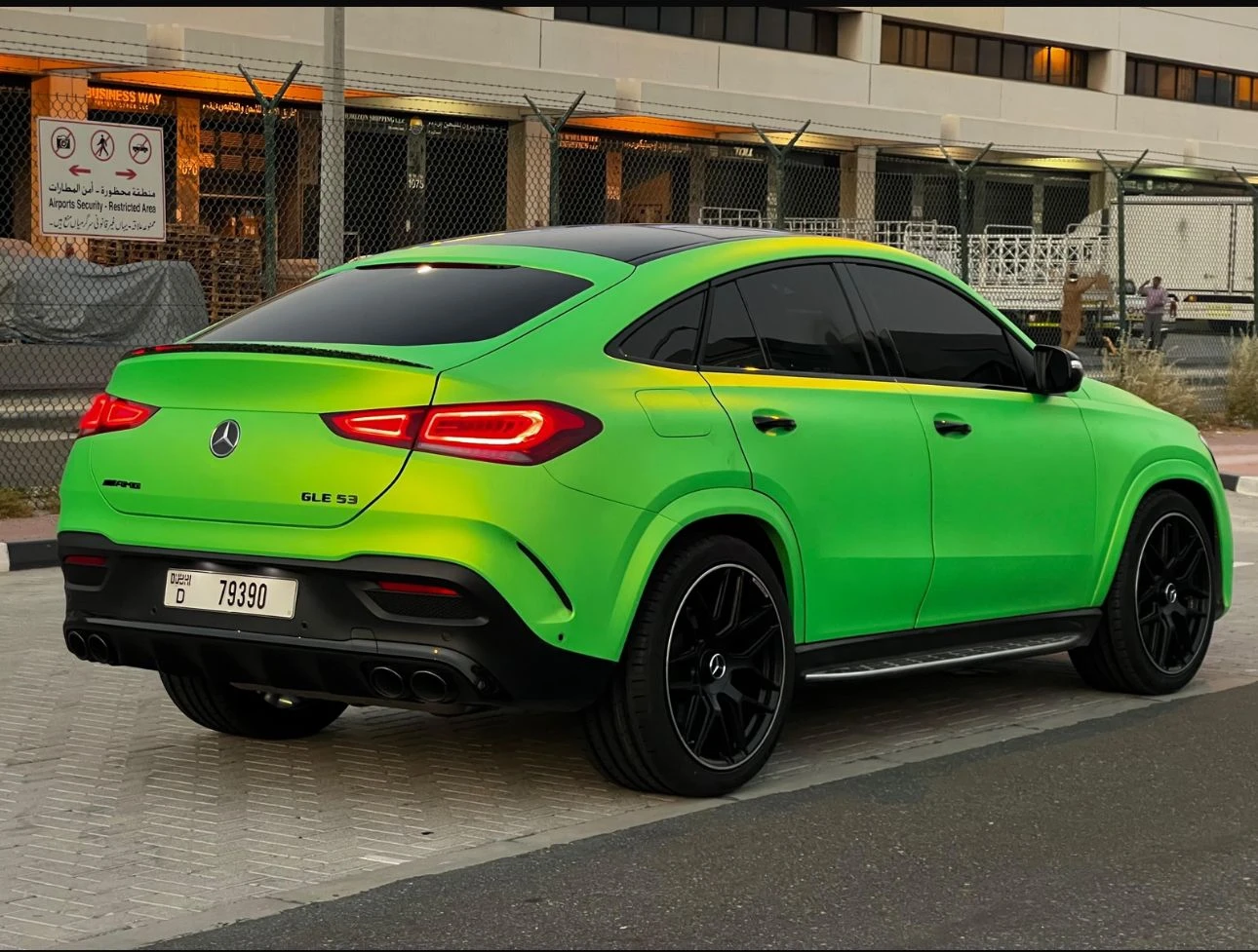 Mercedes-Benz GLE 53 2022 - SUV thumbnail NaN